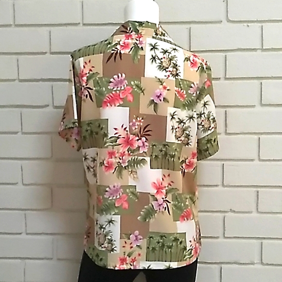 Bon Worth Tropical Print Button Up Blouse. Size XS Petite  NWOT - Picture 7 of 9